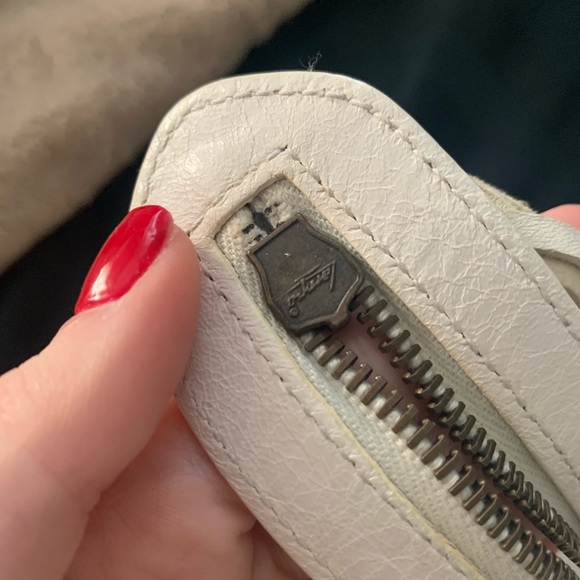 Authentic Off White Classic City Balenciaga - Picture 4 of 8